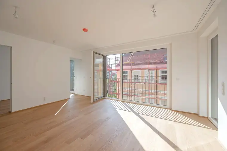 EDUART-Die Kunst des Wohnens: Hochwertiger 2-Zimmer NEUBAU mit ca. 3m² Loggia! (10/18)
