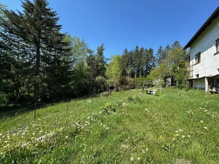 WALDING: Baugrundstück ca. 1020 m² (mit Altbestand) in sehr guter und begehrter Lage