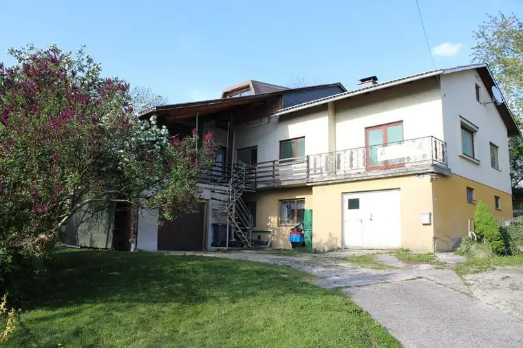 Einfamilienhaus mit Einlegerwohnung