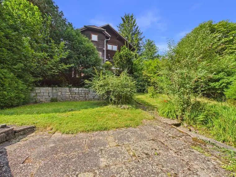 LINZ/LEONDING (ZAUBERTAL): Wenn DIE LAGE entscheidet...Älteres Wohnhaus ca. 122 m² Wohnfläche in naturverbundener begehrter PREMIUMLAGE ...