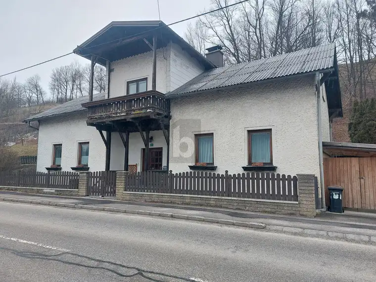PREISHIT: ZENTRALE LAGE MIT UNVERBAUTEM AUSBLICK