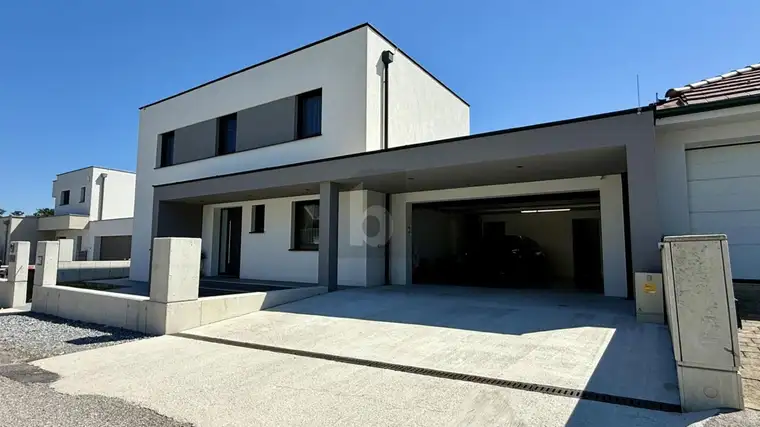 TOP MODERN &amp; HOCHWERTIG MIT DOPPELGARAGE U. 30 QM NEBENGEBÄUDE
