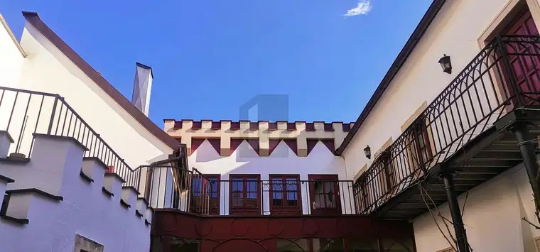 REPRÄSENTATIV - ZENTRALE LAGE - SOFORTBEZUG MÖGLICH