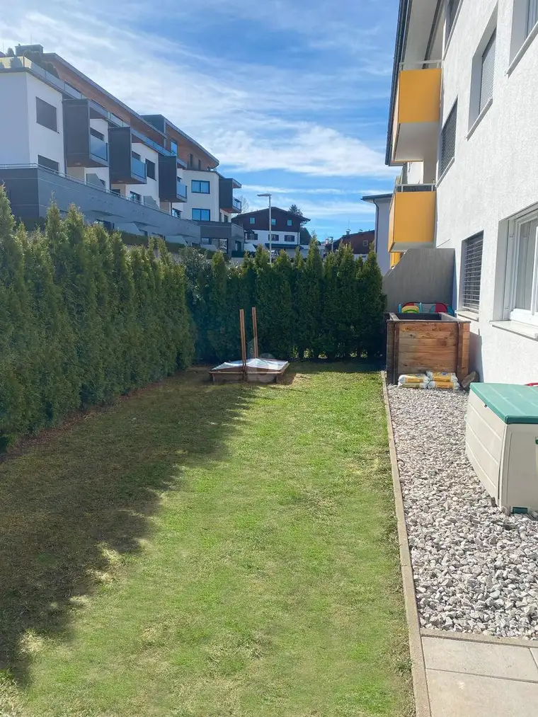 MODERNES WOHNEN MIT GARTEN