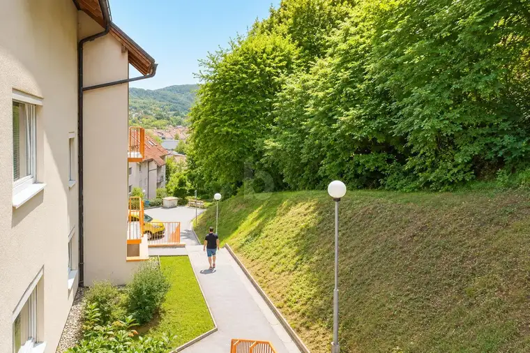 SONNIGES ZUHAUSE MIT GEMÜTLICHER ATMOSPHÄRE 