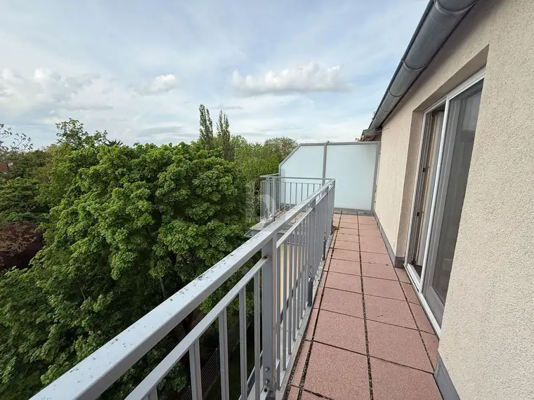WUNDERSCHÖN MIT 2 TERRASSEN