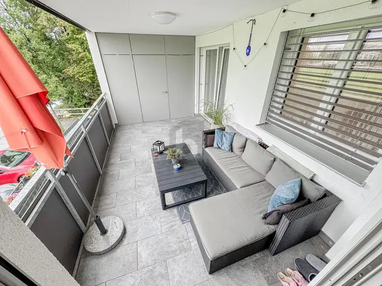 GERÄUMIGER WOHNHIT IN TOP LAGE MIT BALKON