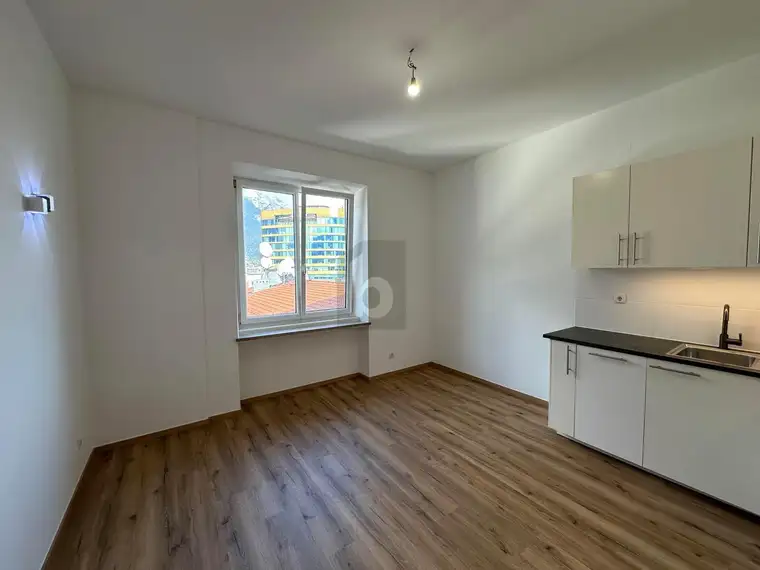 TOPLAGE TRIFFT RUHE ? STILVOLL SANIERTE WOHNUNG IM HERZEN INNSBRUCKS