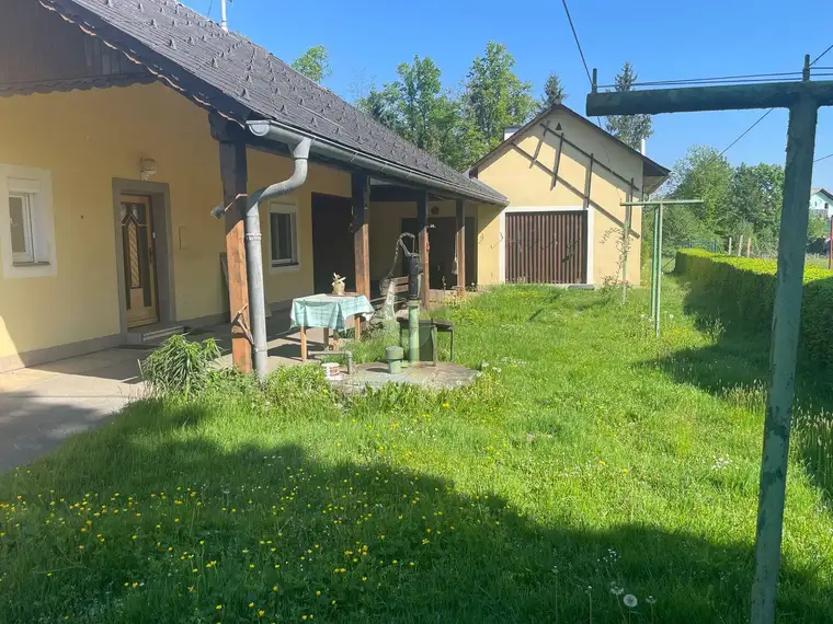 MIT ALTBESTAND IN RUHIGER LAGE