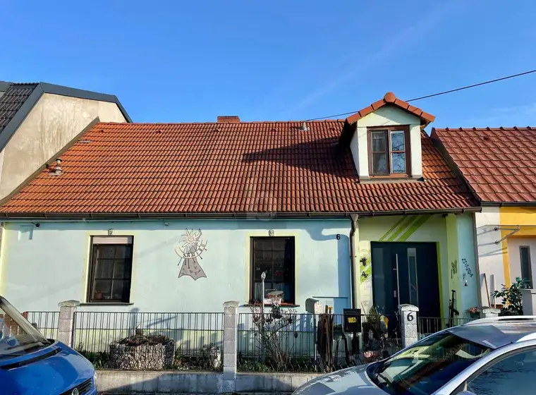 CHARMANTES WOHNEN MIT GARTEN