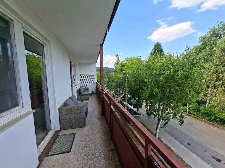 NÄHE UNIVERSITÄT