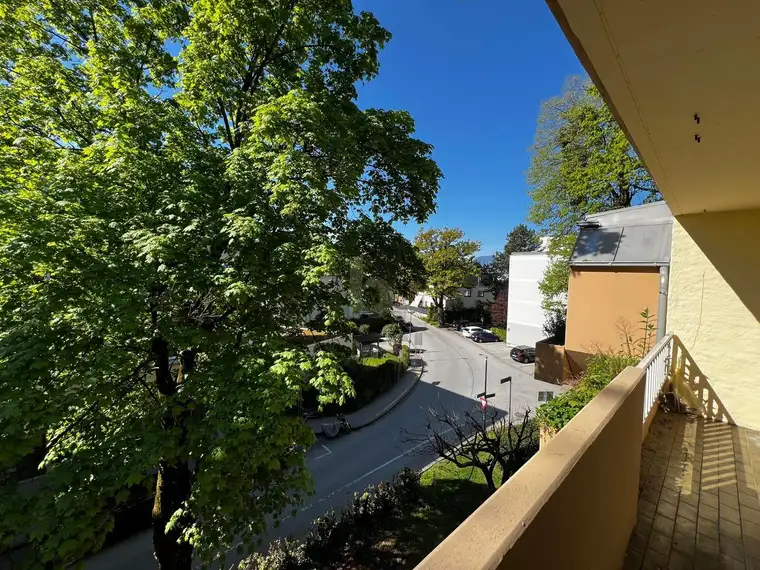 ZENTRAL UND RUHIG MIT TRAUMHAFTEM BALKON - INKL. TG-STELLPLATZ!