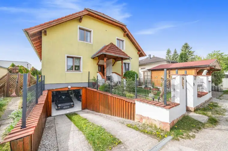 VIEL PLATZ FÜR EIN BIS ZWEI FAMILIEN - RUHELAGE MIT GARTEN NACH SÜDEN