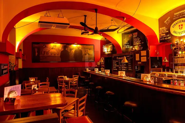 RENOMMIERTES &amp; IDEAL GELEGENES BIERLOKAL!