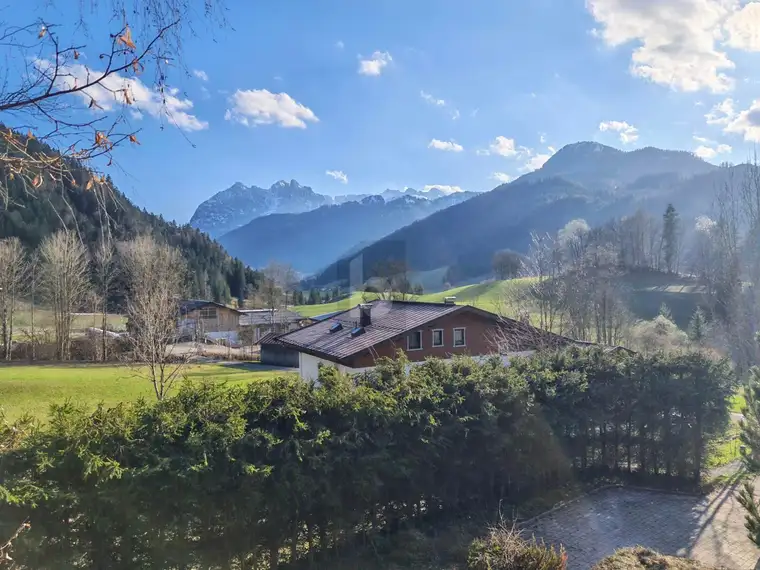 ZWEITWOHNSITZ LEGAL MÖGLICH!!! SONNIGE LAGE MIT EINZIGARTIGEM PANORAMABLICK AUF DEN WILDEN KAISER 