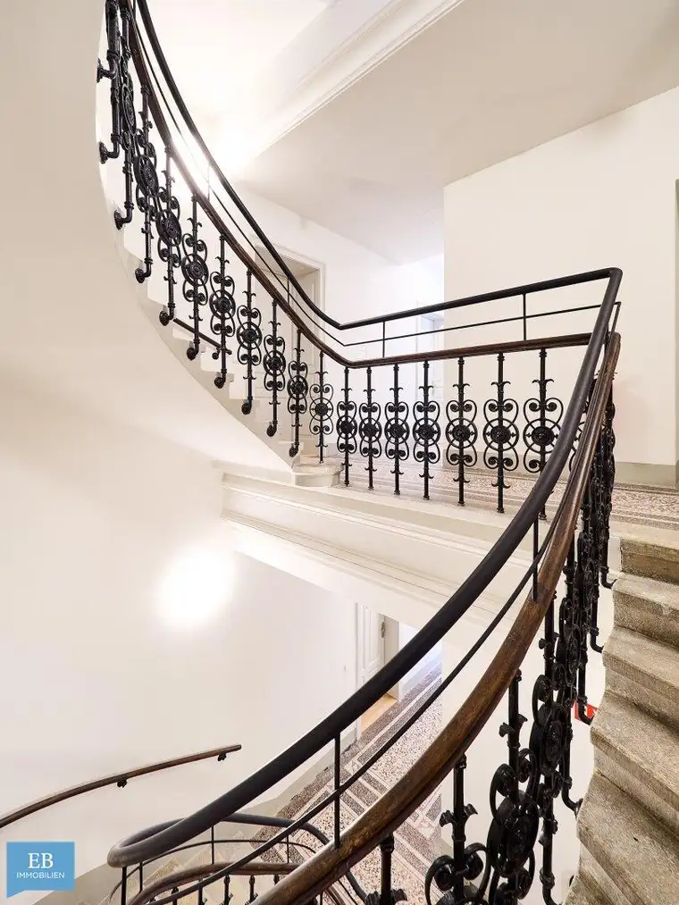 Barrierefreie Altbauwohnung - Komfort und Eleganz im Theaterbezirk