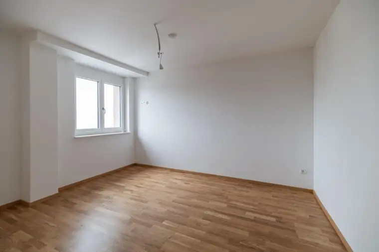 Eigentumswohnung, 1. Stock, + 12 m2 Loggia, Schwanenstadt, Erstbezug, PROVISIONSFREI