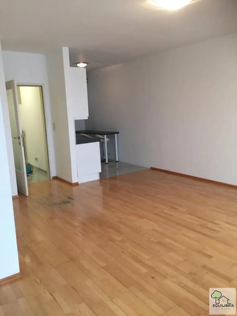 KLOSTERNEUBURG - NÄHE STADTPLATZ ca. 50 m² WOHNUNG