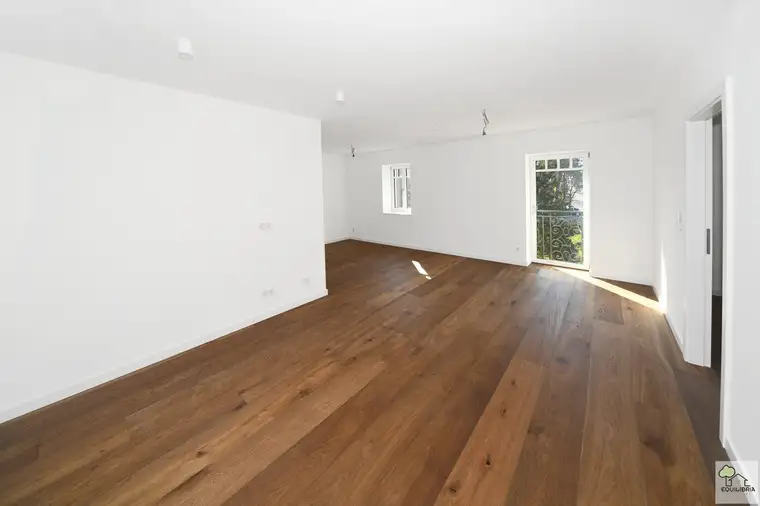 NEUER PREIS!! FERTIGGESTELLT- SOFORT VERFÜGBAR - Neubau- Dachgeschosswohnung im historischem Altbau !