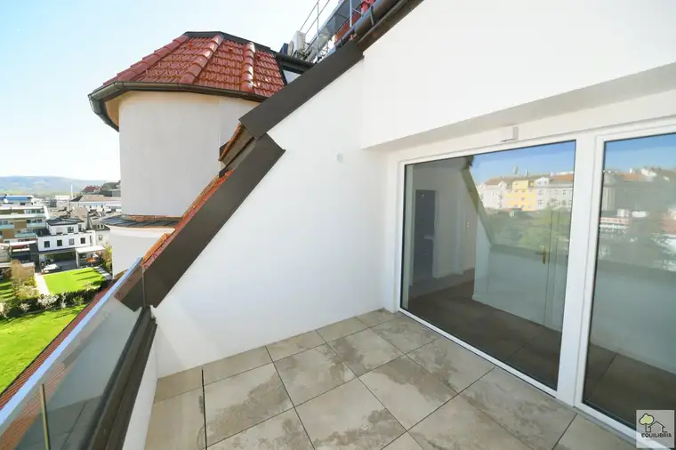 Sofort verfügbar! Exklusives Wohnen im Dachgeschoß - Erstbezug mit Terrasse in Klosterneuburg!