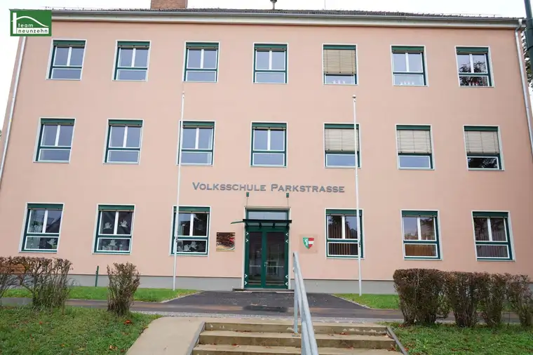 Perfekte Parkmöglichkeit - KFZ-Stellplatz in der Parkstraße 6 in Knittelfeld
