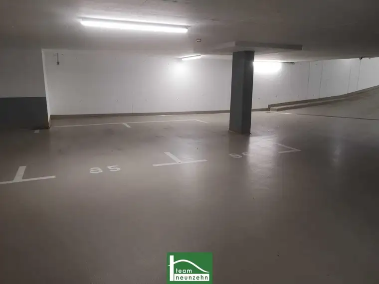 PKW Tiefgaragenstellplatz zwischen Bahnhof und Klinikum