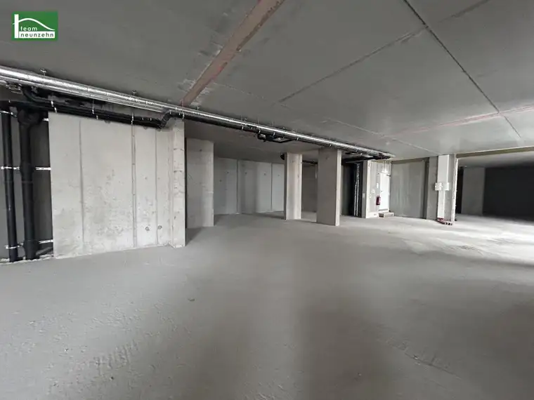 Exklusive Einzelhandelsfläche mit Parkplatz und Lagermöglichkeiten in Aufstrebendem Viertel von Wien!