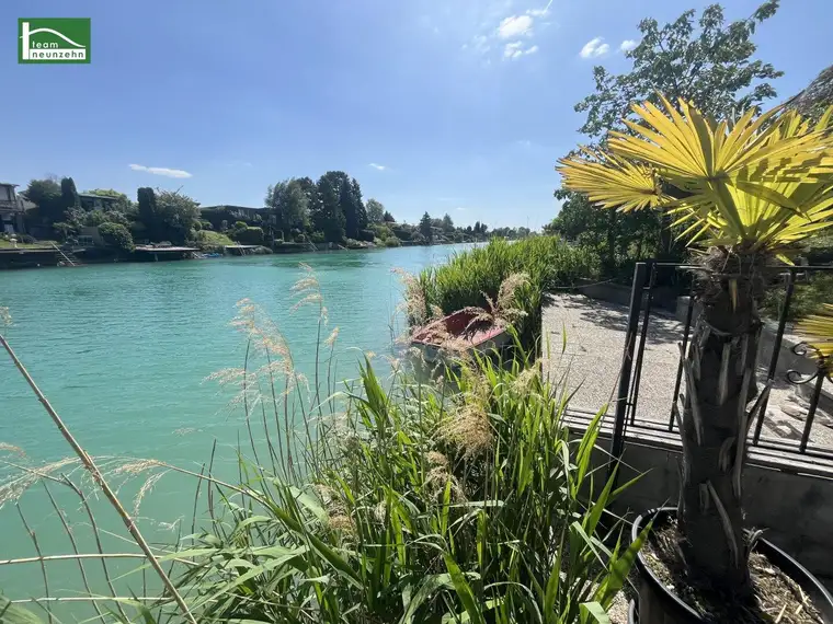 RUHIG WOHNEN AM WASSER! Bungalow mit Blick ins Grüne &amp; direktem Badezugang! Erholung pur! Möbliert!