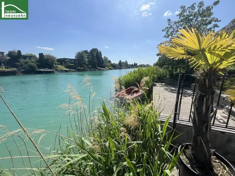 RUHIG WOHNEN AM WASSER! Bungalow mit Blick ins Grüne &amp; direktem Badezugang! Erholung pur! Möbliert!