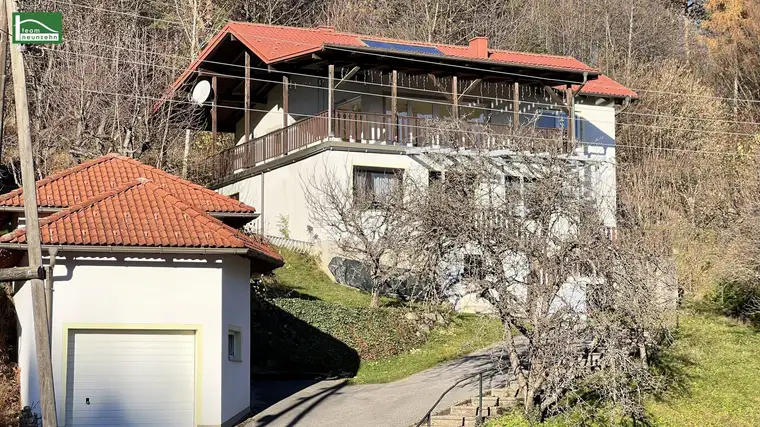 Solides Wohn- bzw. Ferienhaus in wunderschöner Ruhelage mit 2 Wohneinheiten.