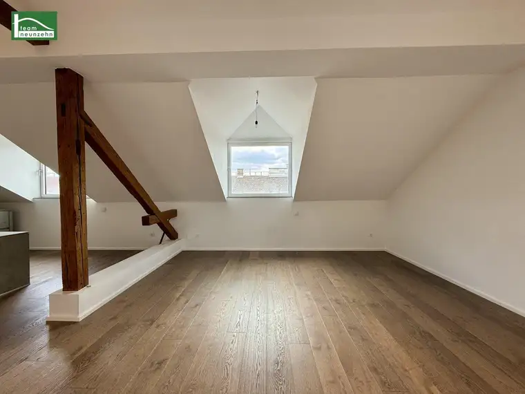 4-Zimmer Dachgeschoss Wohnung in Ruhelage in Wien Hernals - Einbauküche, Klimaanlage und Freifläche inklusive!