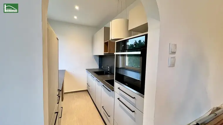 NEUER Preis! Generalsanierte Wohnung mit neuer Küche, Bad, Elektrik etc. in ruhiger Lage.
