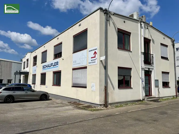 Bürofläche im Gewerbegebiet Strebersdorf. 1 gesamtes Stockwerk! 6 Parkplätze inkludiert!