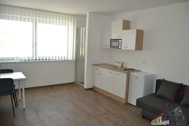 Büro in der Nähe Flughafen Wien Schwechat - in Fischamend mit Dusche und Übernachtungsmöglichkeit Büro nur an Vorsteuerabzugsberechtigte vermietbar