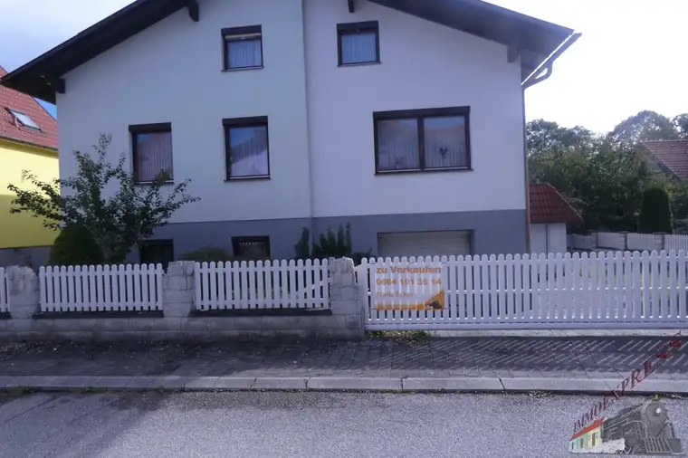 Großzügiges Wohnhaus in Oberpetersdorf