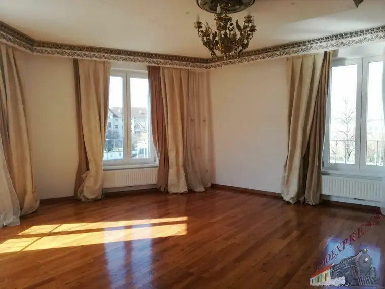Tolle 2 Zimmer Wohnung mit kleinem Balkon (ca.2,5m²), ideal für ein Paar - auch als Anlageobjekt geeignet