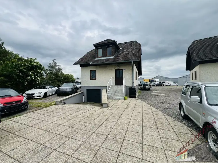 KAUFPREIS NEU! AKTION! Gewerbegrundstück Nähe Autobahn mit Bürofläche inklusive Garage und Keller!