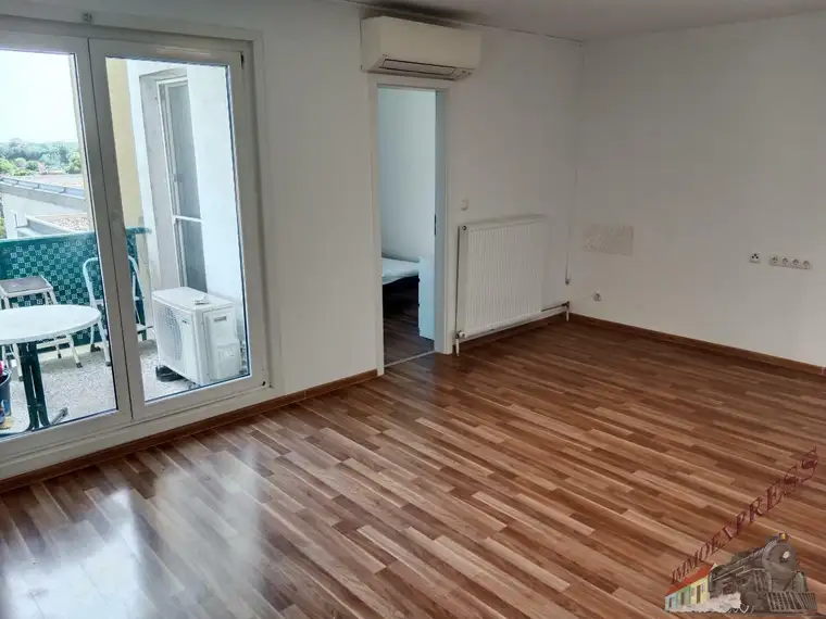 2301 Groß Enzersdorf, letzter Stock, zentrale 4 Zimmer, Südloggia,SuperAussicht, All Inklusive!