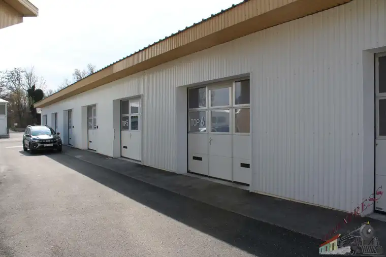 Sehr gut gelegene 44 m² Halle / Garagenbox in Fischamend Flughafennähe und 12 Autominuten von Wien entfernt