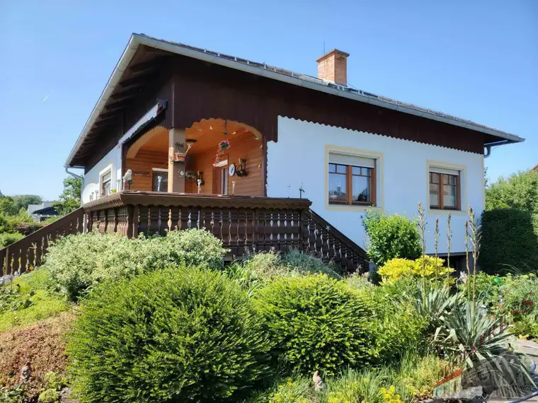 Tolles Einfamilienhaus in versteckter, ruhiger Siedlungslage (Sackgasse) mit schönem Garten wartet auf Sie!