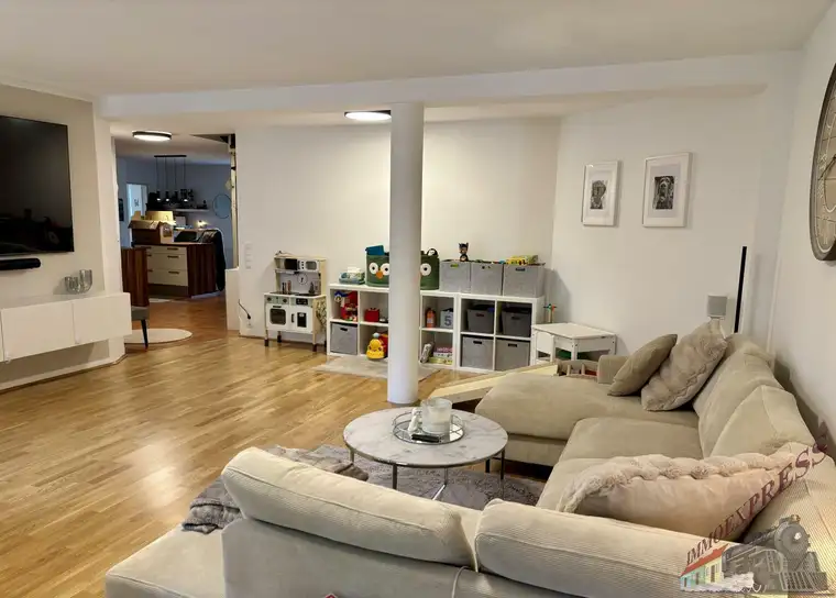 Möglichkeit zum Mietkauf | Große Eigentumswohnung mit 120 m² mit 60 m² Garten