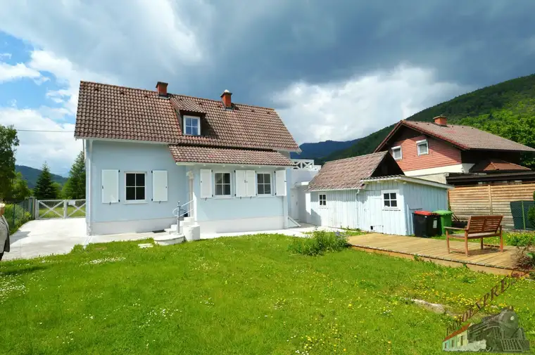 Komplett saniertes Einfamilienhaus mit Raxblick