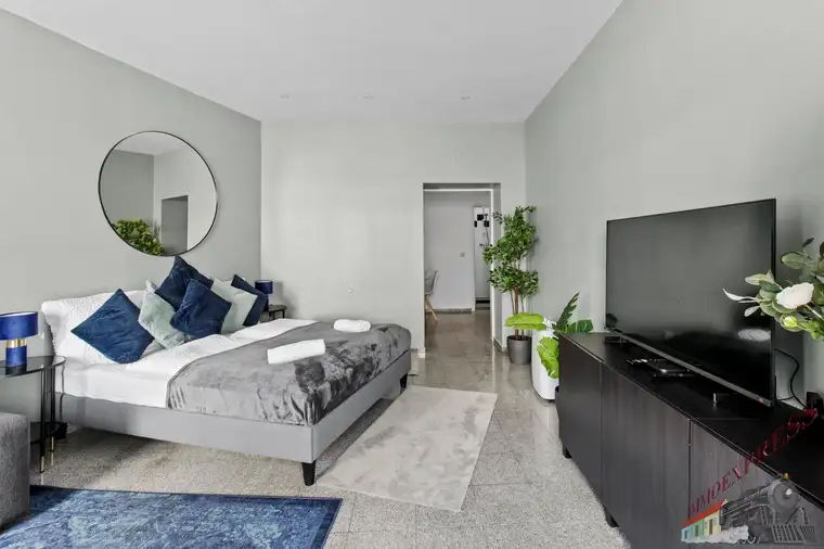 Funktionales . leistbares Büro (ehemaliges AirbnB )