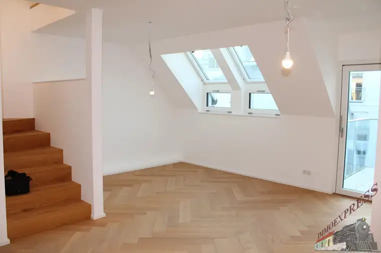 Exklusive Dachgeschosswohnung im 9. Bezirk mit Balkon und Terrasse