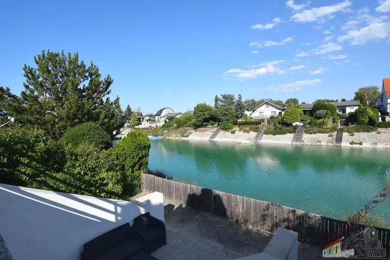 Gepflegtes charmantes Haus mit direktem Seezugang am Mariensee !