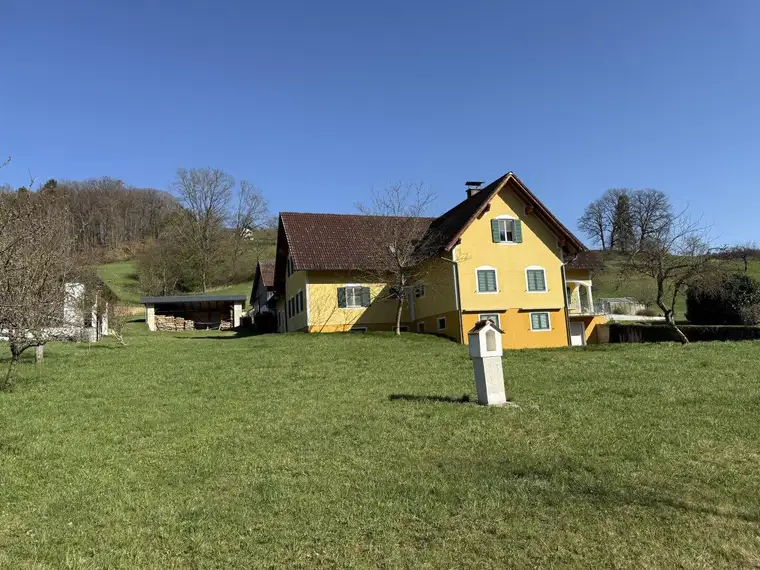 Ehemaliges Bauernhaus Nahe Riegersburg/Steiermark - viel Platz zum Wohlfühlen!