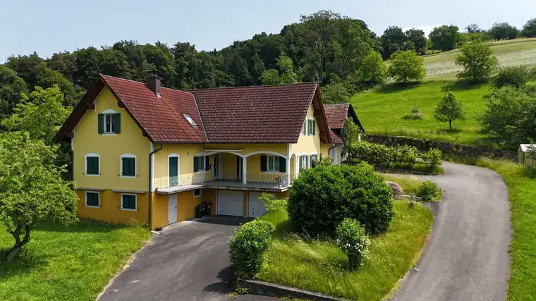 Herrschaftliches Anwesen Nahe Riegersburg/Steiermark - viel Platz zum Wohlfühlen!