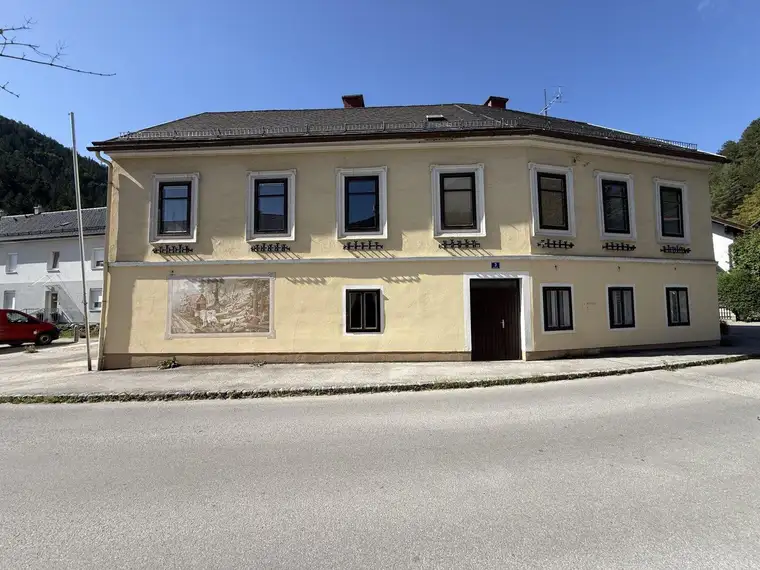 Muggendorf bei Pernitz - Mehrfamilienhaus mit drei eigenständigen Wohneinheiten