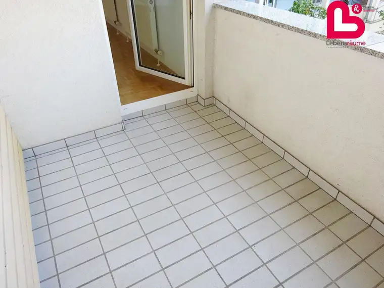 Nette 2-Zimmer Wohnung mit Loggia