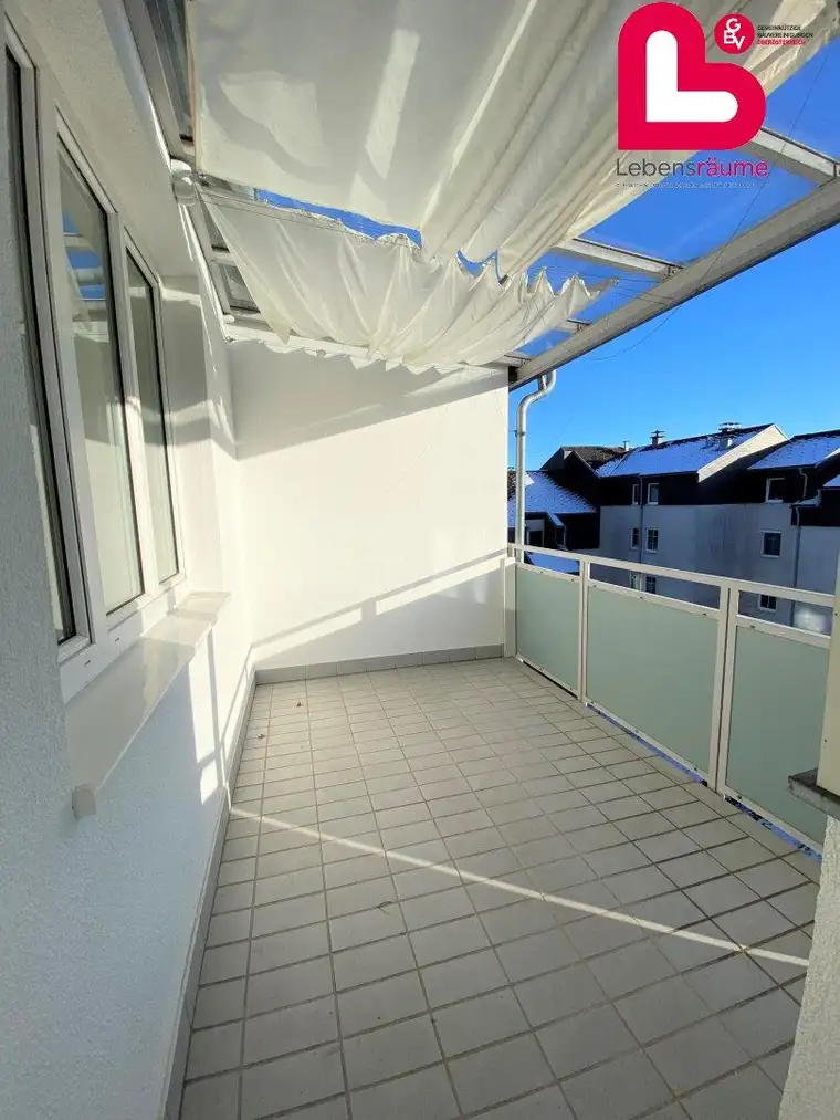 Großzügige 3-Zimmer Wohnung mit sonniger Loggia